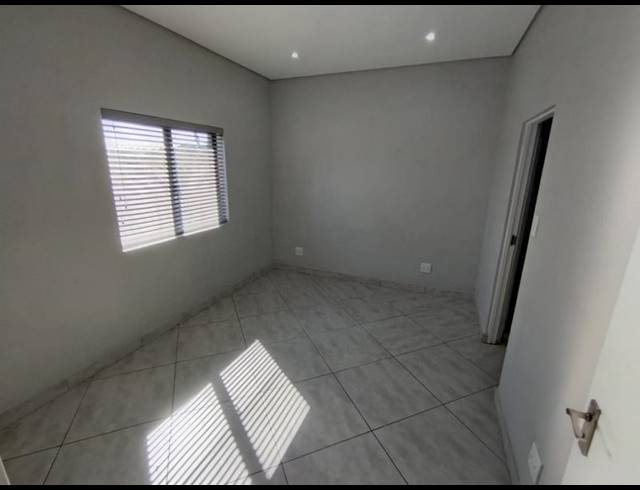 2 BEDROOM APARTMENT FOR SALE IN PARK HILL